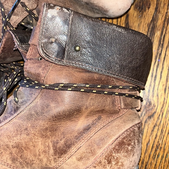 Teva boots - Picture 8 of 11